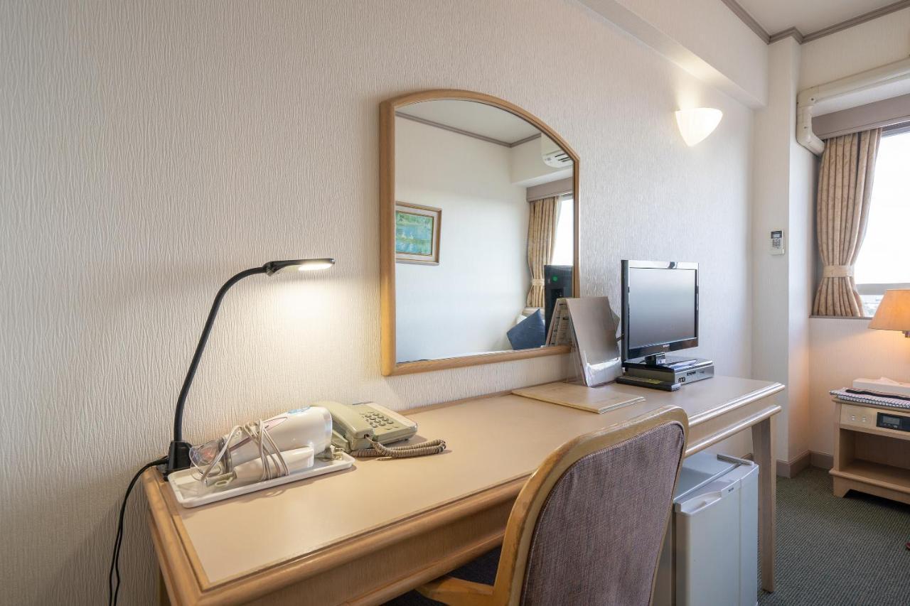 Tabist Hotel Ginga Kisarazu Extérieur photo